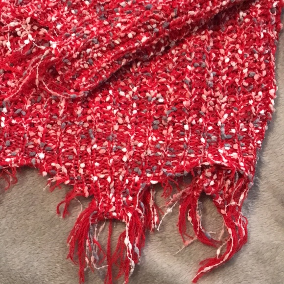 PolyEsther size xlarge Vneck nwot - Picture 2 of 4